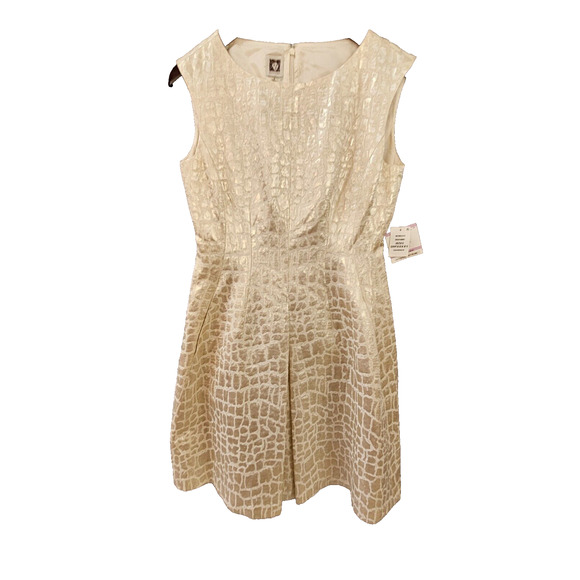 NWT Anne Klein Light Metallic Gold Fit Flare Cocktail Dress Pockets Holiday sz 6 - Picture 1 of 6